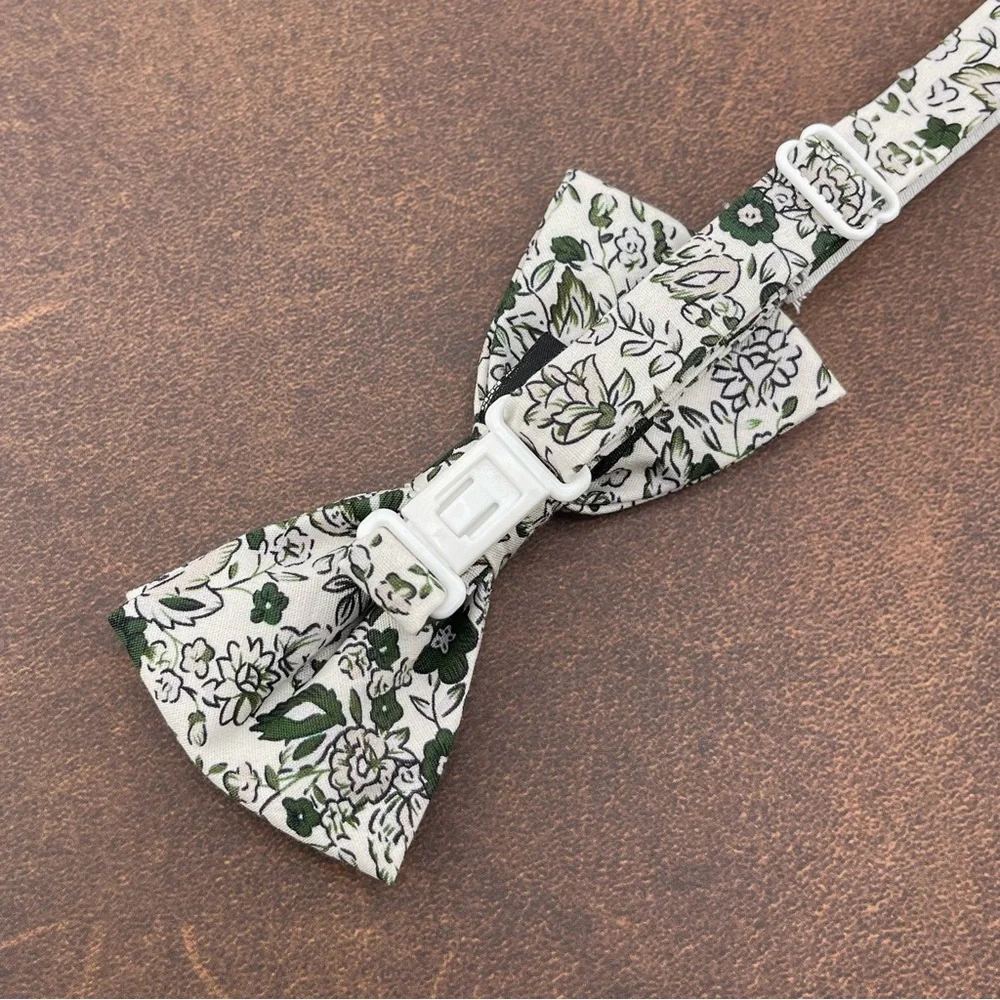White w/ Dark Green Floral Pattern Pre-Tied Boys Bow Tie